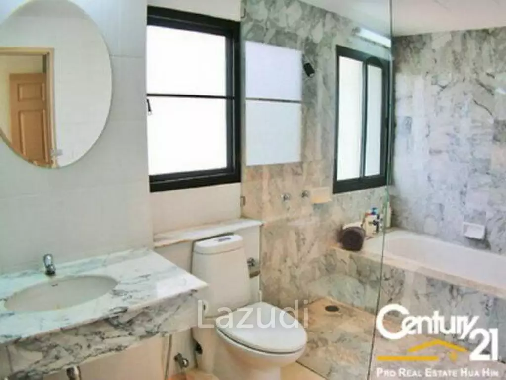 2 Bedroom Beach Front Condominium