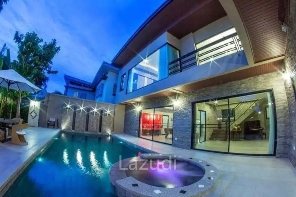 5 Bedrooms House for Sale in Huay Yai