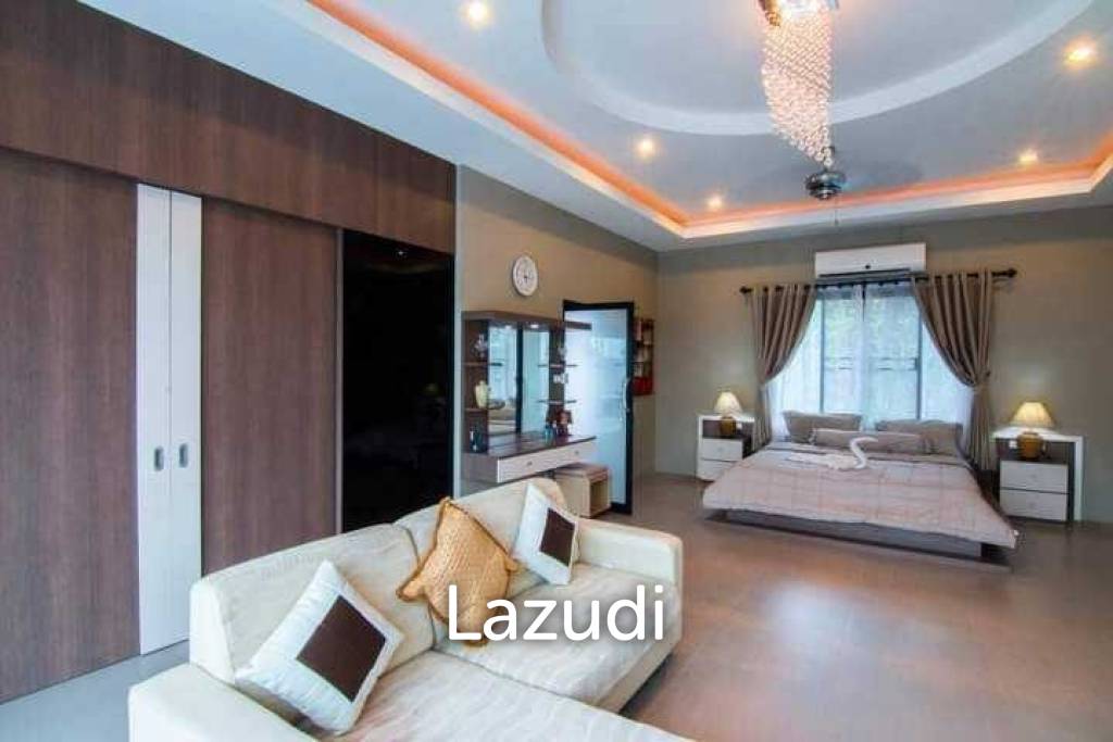 5 Bedrooms House for Sale in Huay Yai