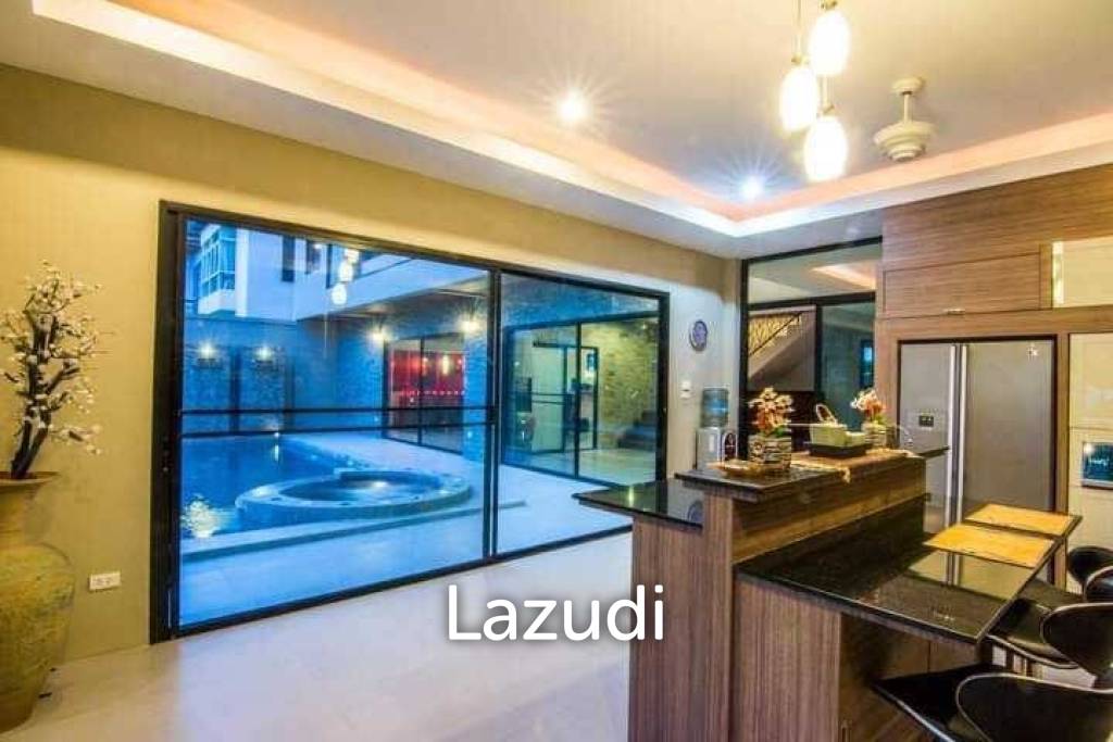 5 Bedrooms House for Sale in Huay Yai