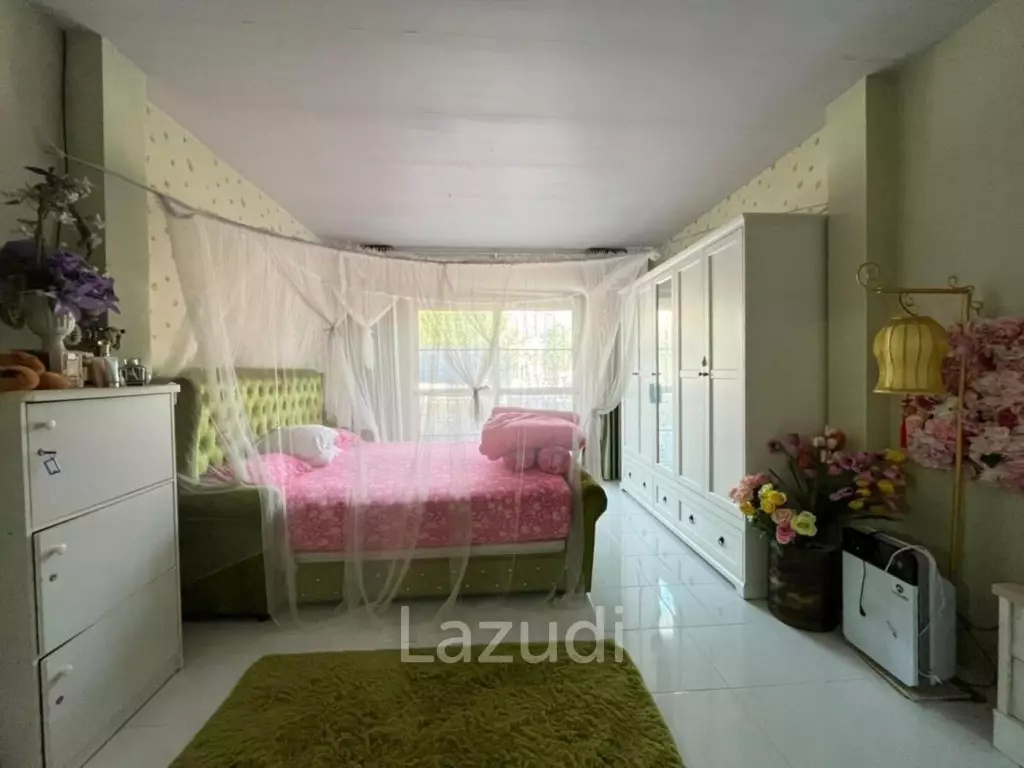 House with 2 Bedrooms for Sale in East Pattaya