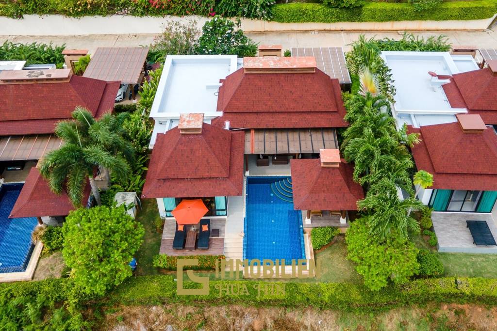 Panorama / Khao Tao: 3 Schlafzimmer Villa mit Meerblick