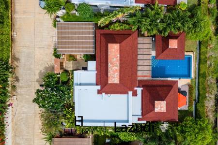 Panorama / Khao Tao: 3 Schlafzimmer Villa mit Meerblick