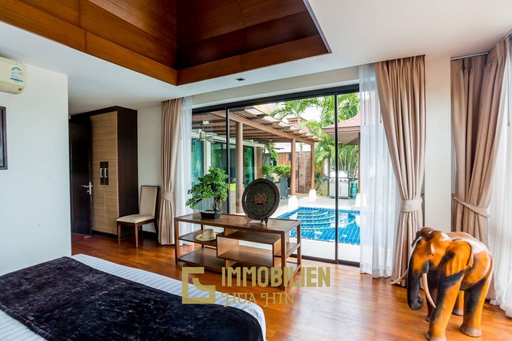 Panorama / Khao Tao: 3 Schlafzimmer Villa mit Meerblick