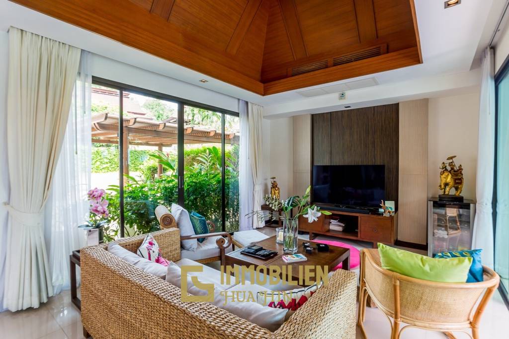 Panorama / Khao Tao: 3 Schlafzimmer Villa mit Meerblick