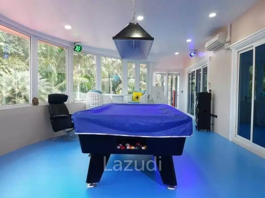 Pool Villa Full Furniture for Sale in East Pattaya