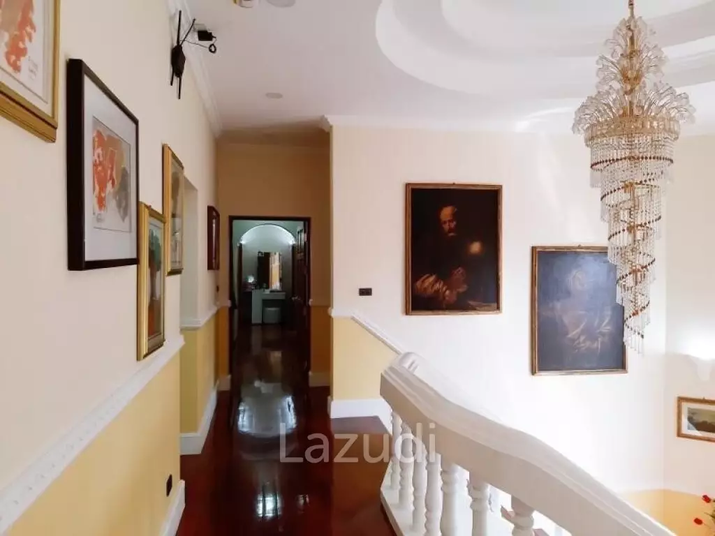 Pool Villa Full Furniture for Sale in East Pattaya