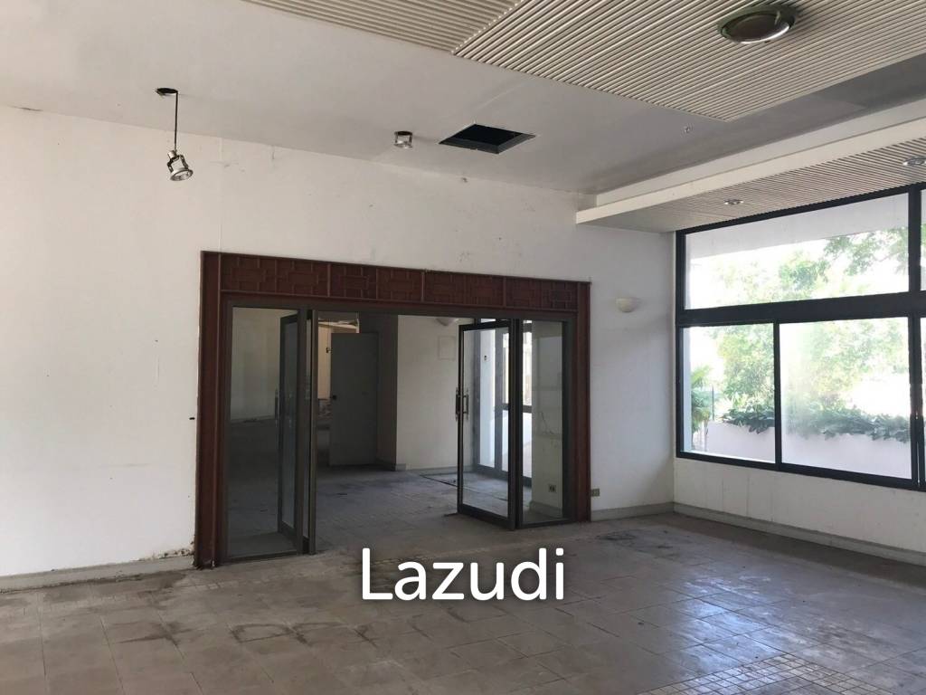 Paradise Jomtien Complex Office for Sale