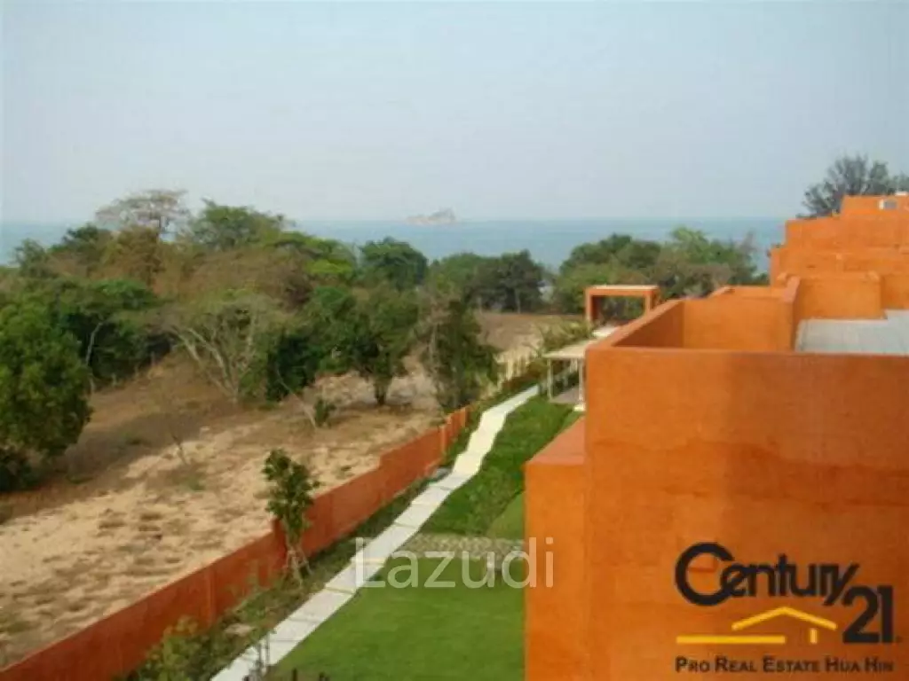 3 Bedroom Beach Front Mexican Style Villa