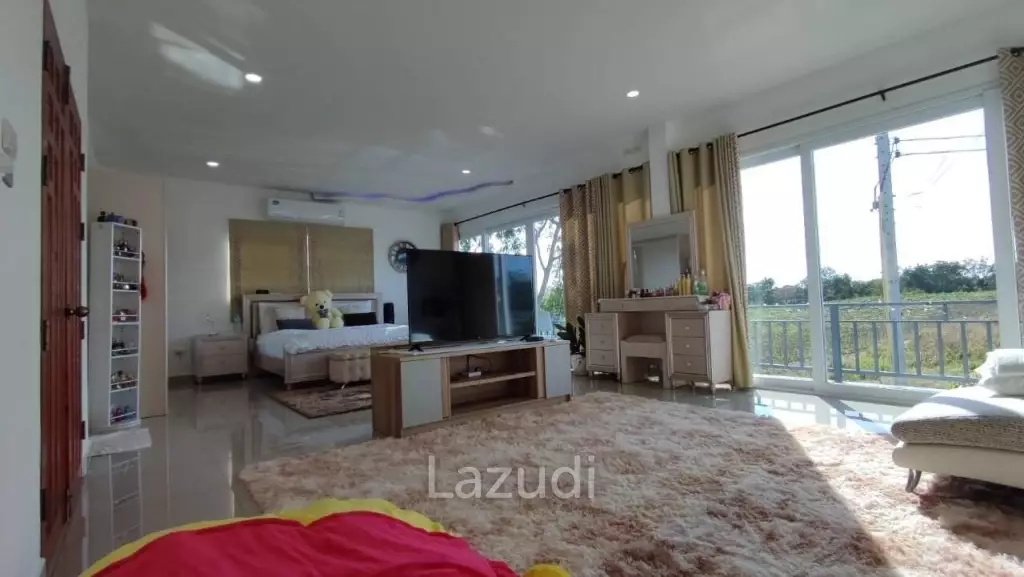 Huay Yai House with Private Pool for Sale