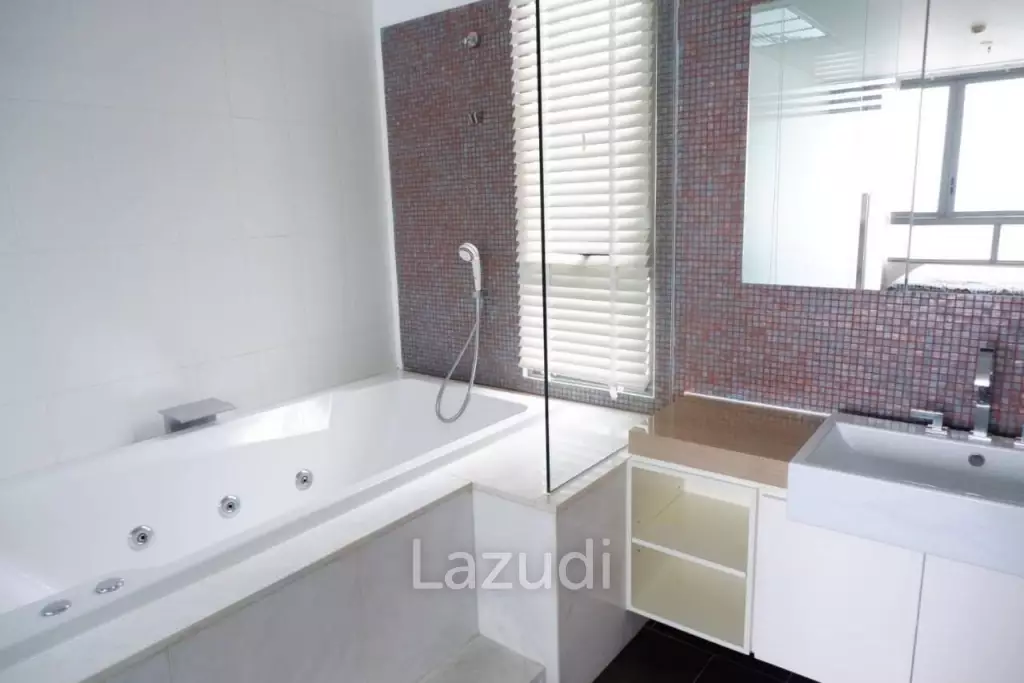 2 Bed 2 Bath 103 SQ.M Northpoint Condo