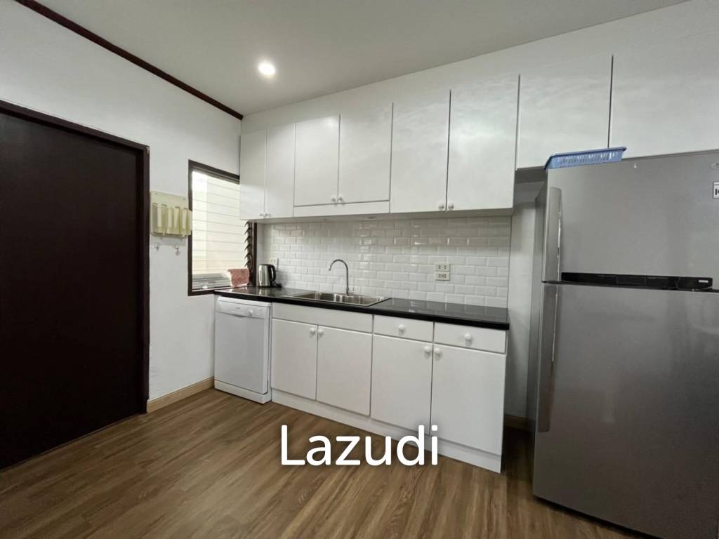 3 Bedrooms 200 SQ.M House in Na Jomtien