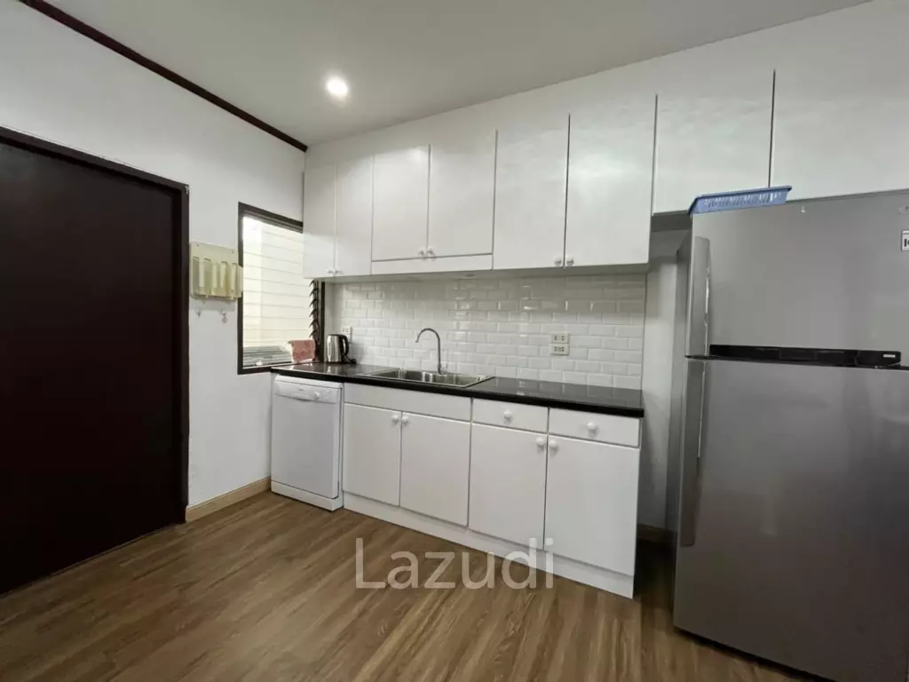 3 Bedrooms 200 SQ.M House in Na Jomtien