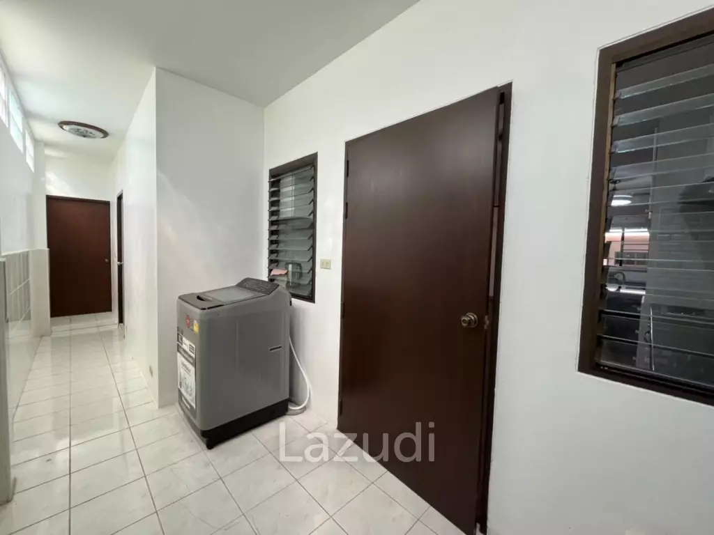 3 Bedrooms 200 SQ.M House in Na Jomtien