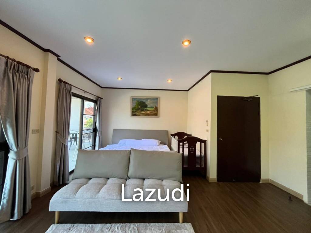 3 Bedrooms 200 SQ.M House in Na Jomtien