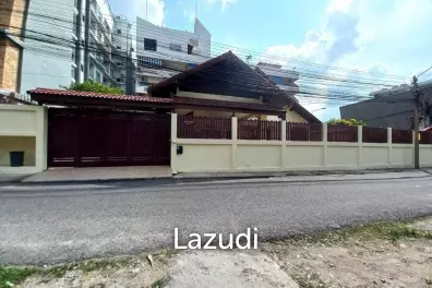 ขายบ้านพระตำหนัก 4 ห้องนอน