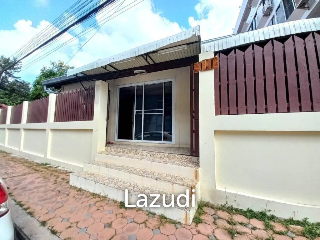 4 Bedrooms Pratumnak House for Sale