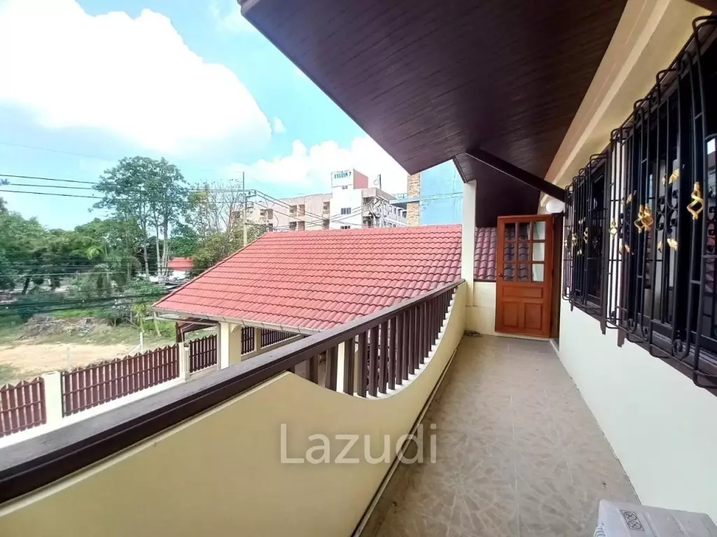 4 Bedrooms Pratumnak House for Sale