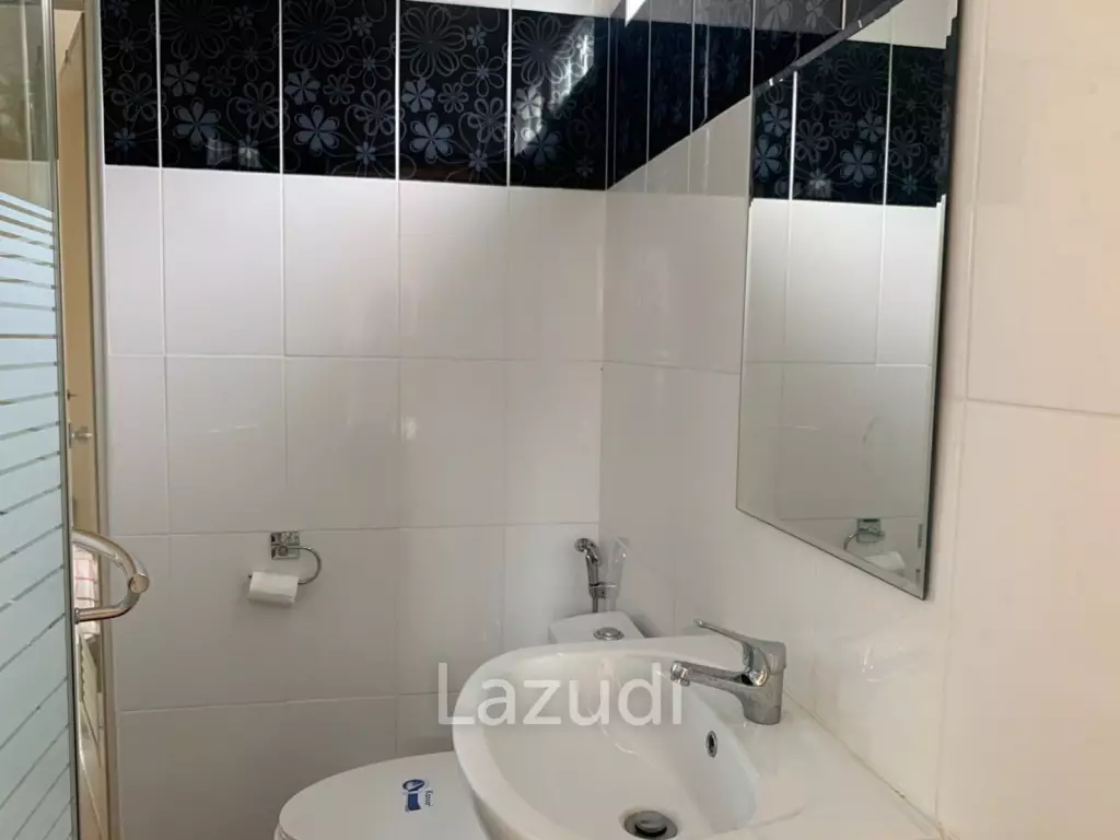 Beautiful Garden House for Sale in Bang Saray