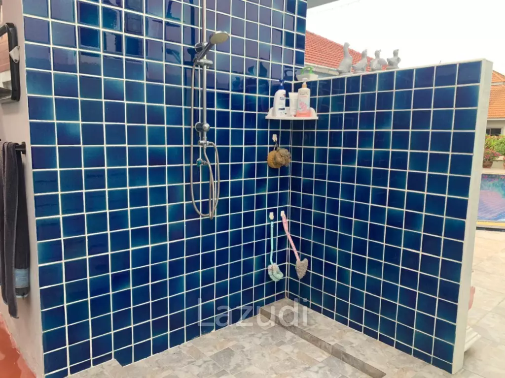 Beautiful Garden House for Sale in Bang Saray