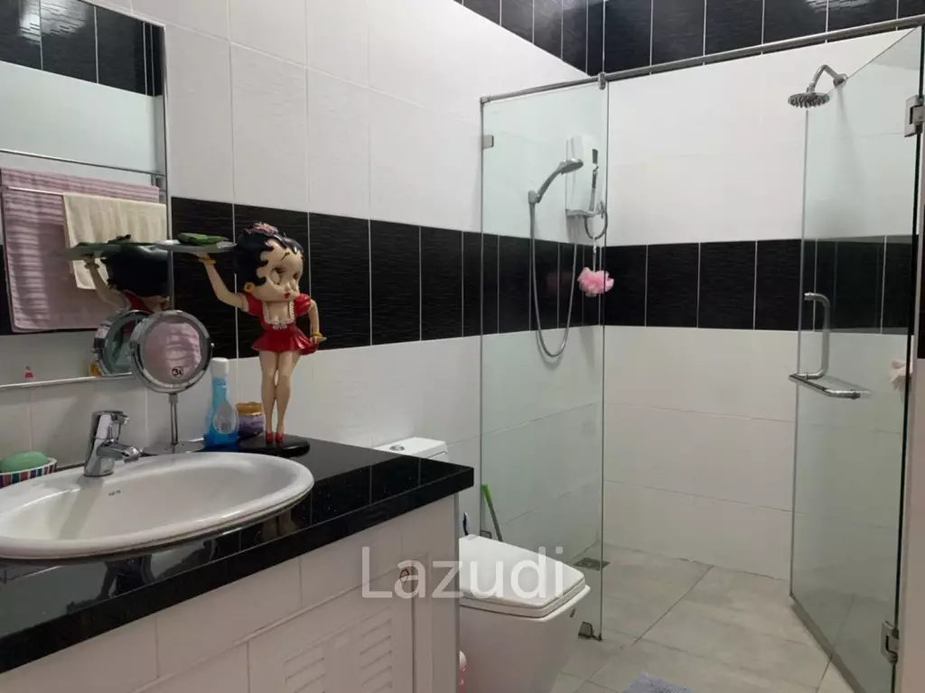 Beautiful Garden House for Sale in Bang Saray