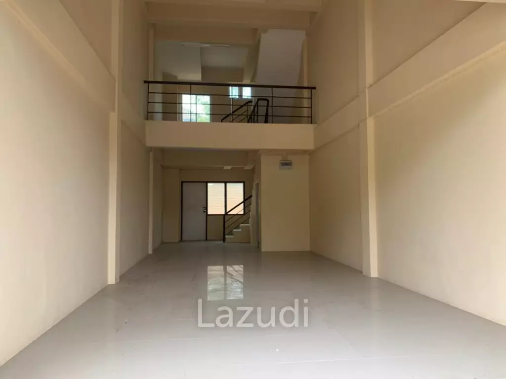 Double Unit Shophouse for Sale in Sattahip