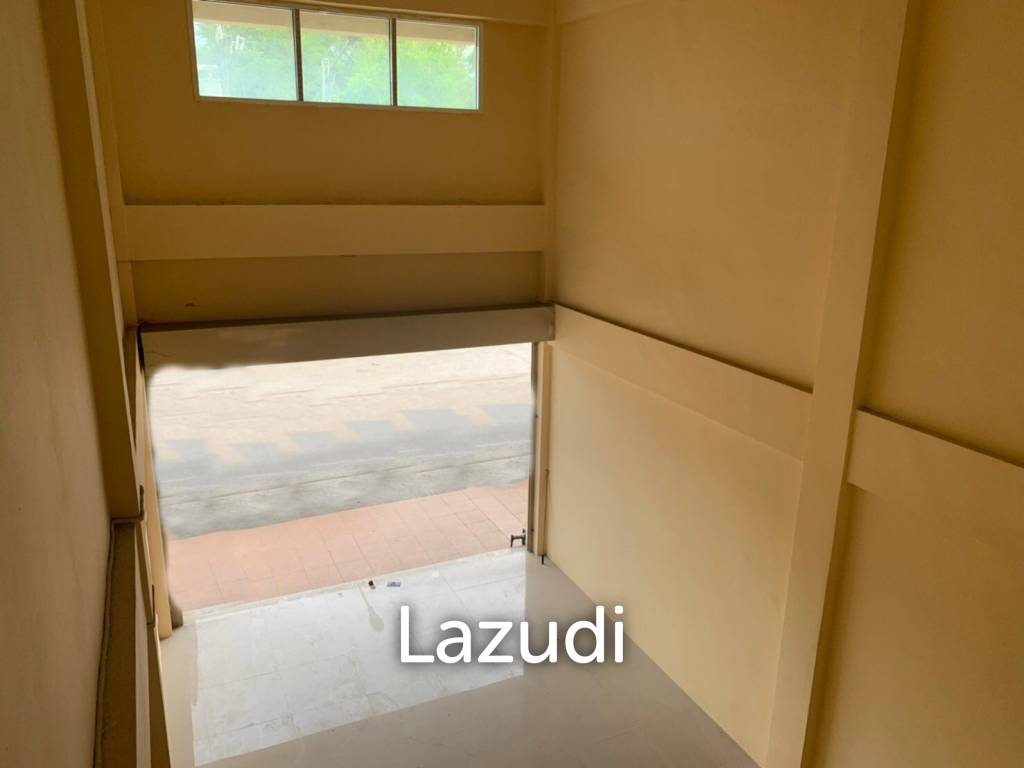 Double Unit Shophouse for Sale in Sattahip
