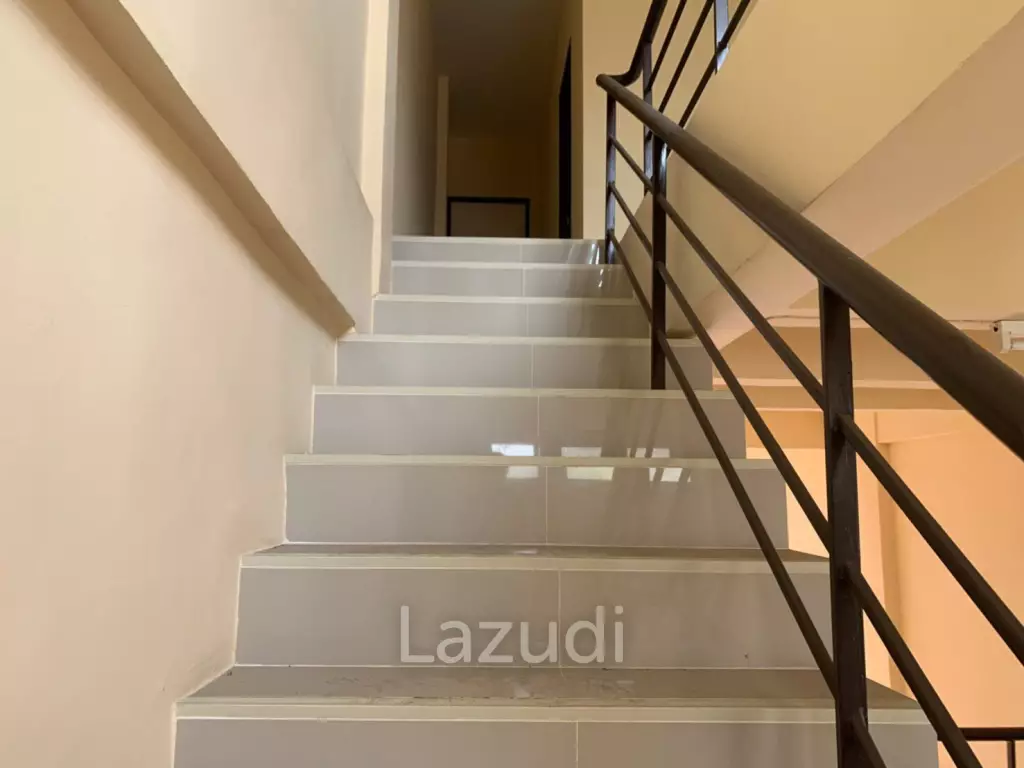 Double Unit Shophouse for Sale in Sattahip