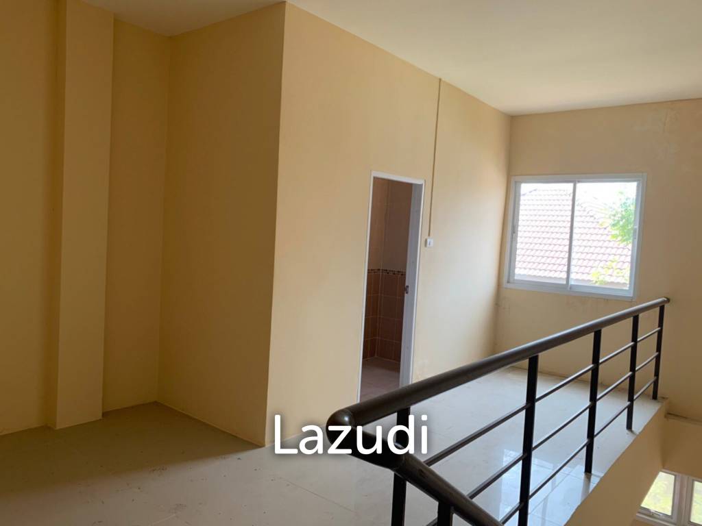 Double Unit Shophouse for Sale in Sattahip