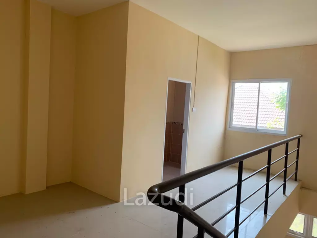 Double Unit Shophouse for Sale in Sattahip