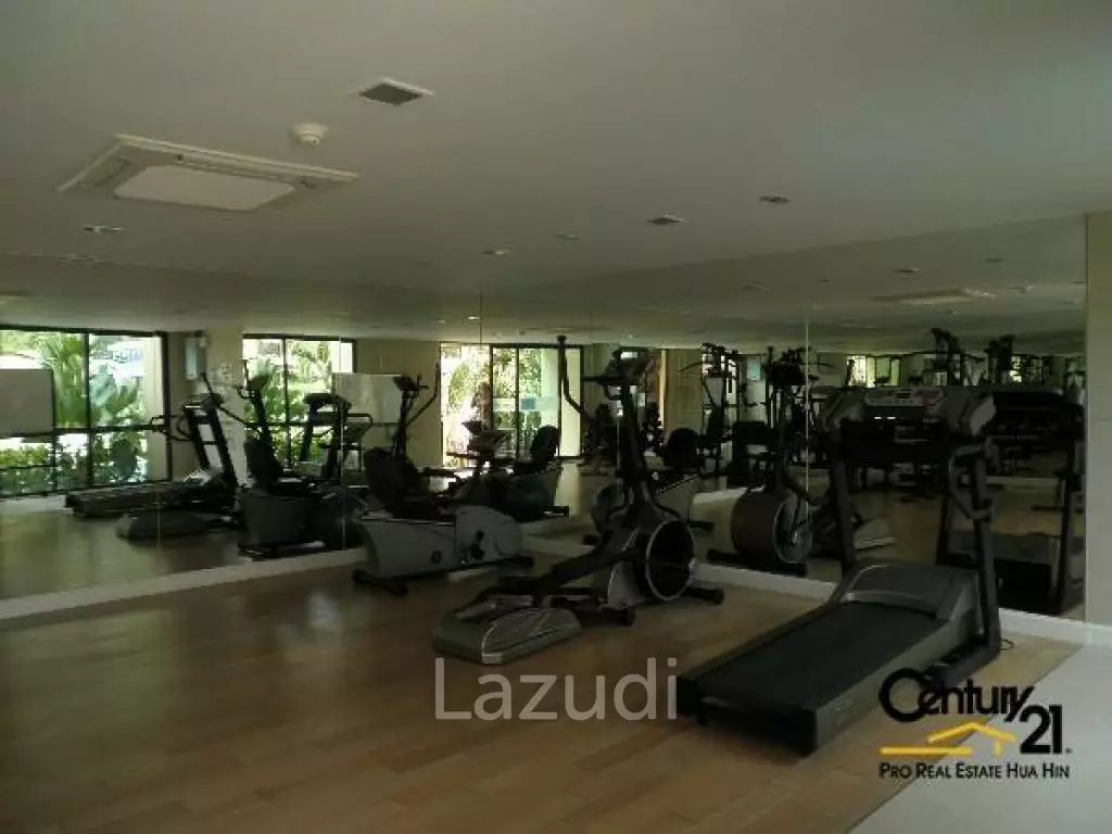 Sea View Condo in good area