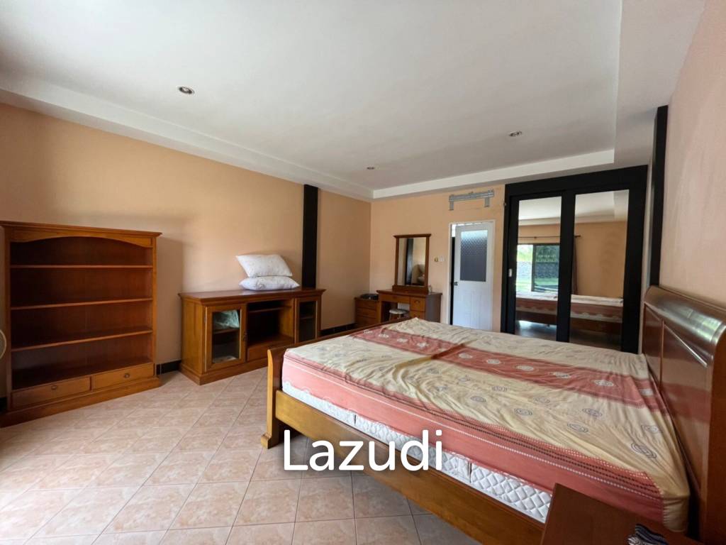 Land Including Private House for Sale in Pattaya