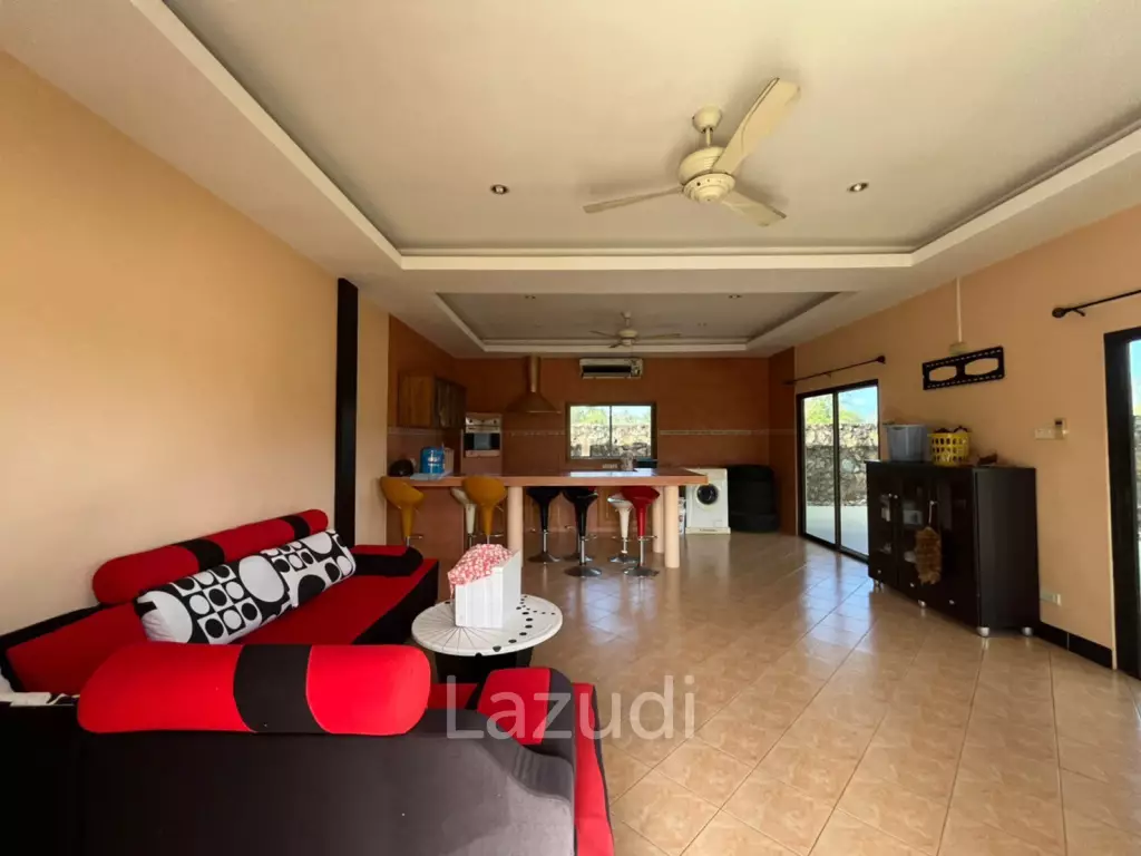 Land Including Private House for Sale in Pattaya