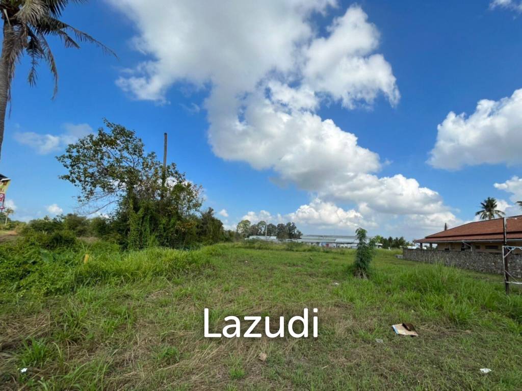 Land Including Private House for Sale in Pattaya