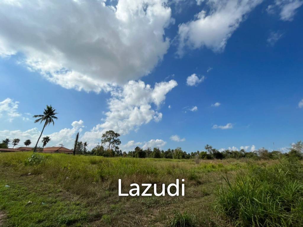 Land Including Private House for Sale in Pattaya