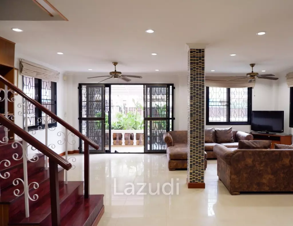 2 Storey Central Pattaya House for Sale
