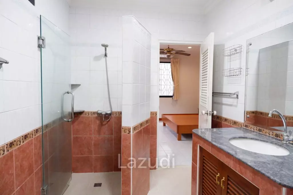 2 Storey Central Pattaya House for Sale