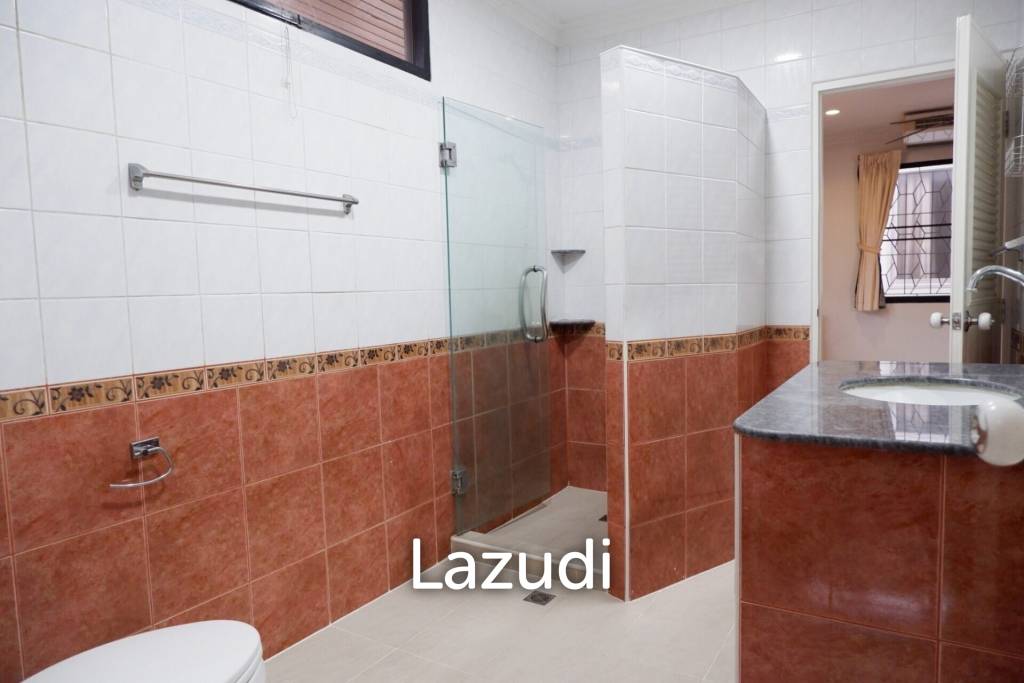 2 Storey Central Pattaya House for Sale