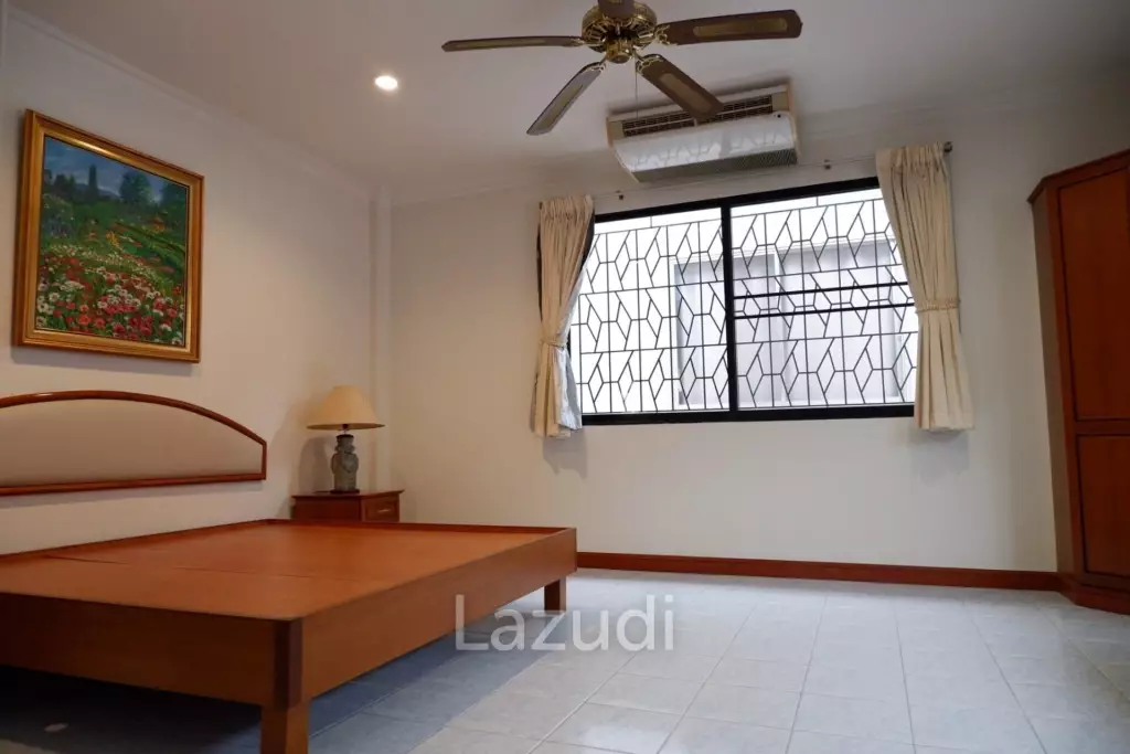 2 Storey Central Pattaya House for Sale