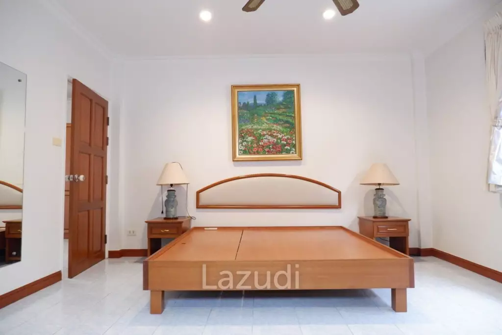 2 Storey Central Pattaya House for Sale