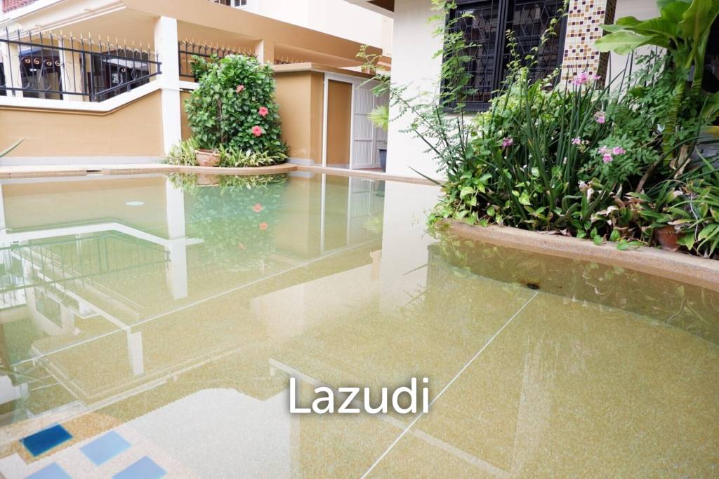 2 Storey Central Pattaya House for Sale