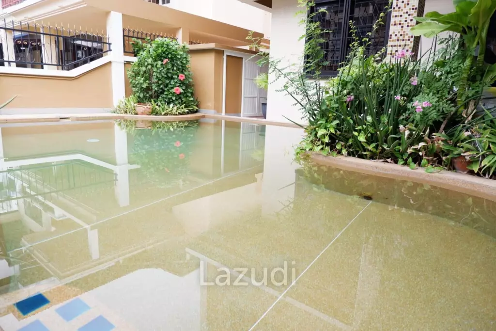 2 Storey Central Pattaya House for Sale