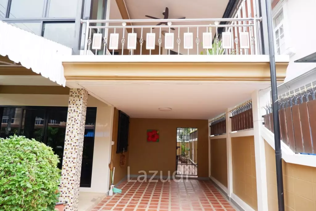 2 Storey Central Pattaya House for Sale