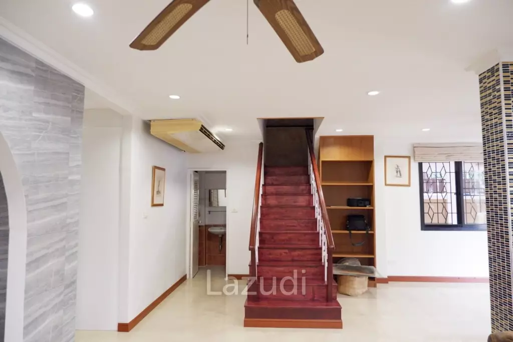 2 Storey Central Pattaya House for Sale