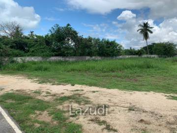 2 Rai Land in Bang Saray for Sale