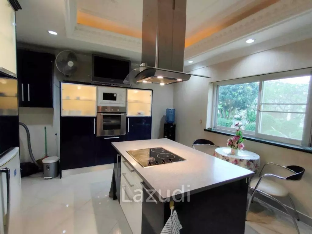 Great Location House for Sale in Pattaya Naklua