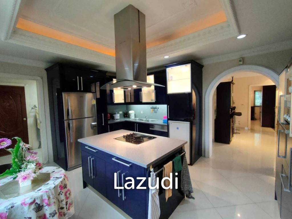 Great Location House for Sale in Pattaya Naklua