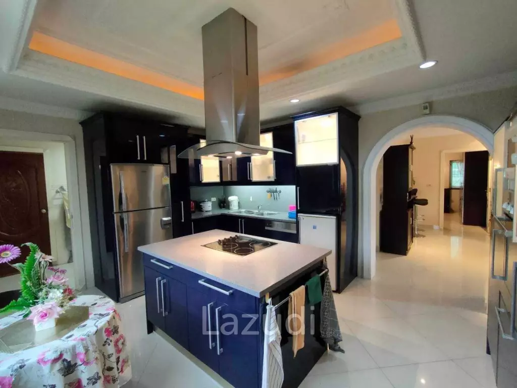 Great Location House for Sale in Pattaya Naklua