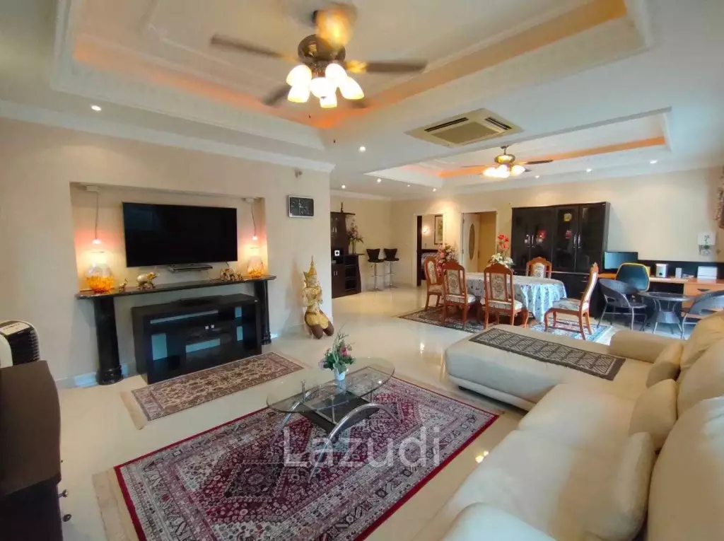 Great Location House for Sale in Pattaya Naklua