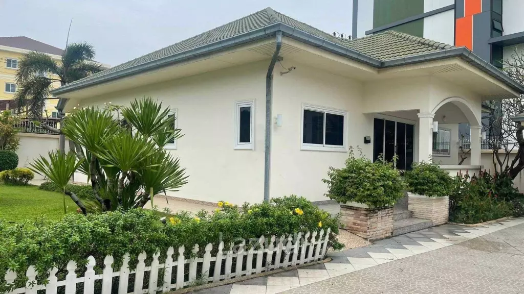 Great Location House for Sale in Pattaya Naklua